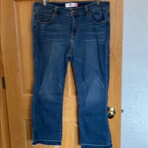 Cabi Kick It Crop Jeans